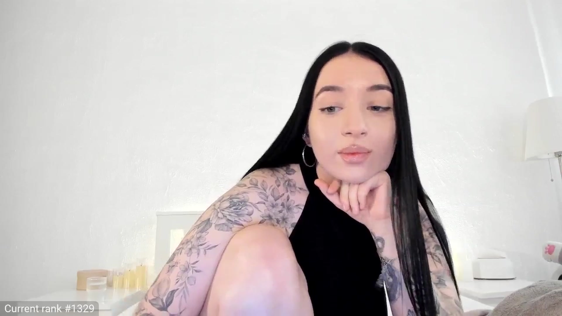 Gallery image thumbnail from KellyK's myfreecams stream on, 04/18/2025, 11:00 image 20 of 20