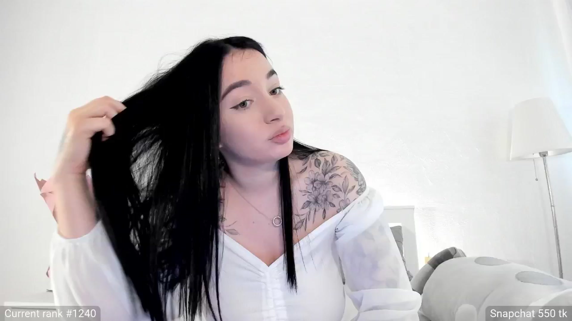 Gallery image thumbnail from KellyK's myfreecams stream on, 04/28/2025, 09:04 image 17 of 20