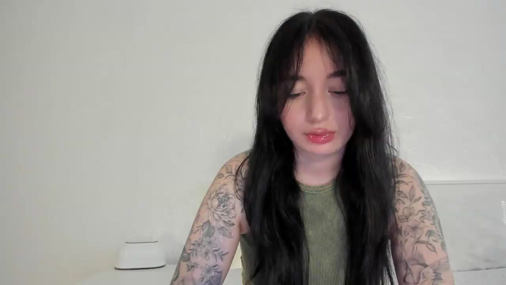 Gallery image thumbnail from KellyK's myfreecams stream on, 07/19/2026, 09:47 image 7 of 20