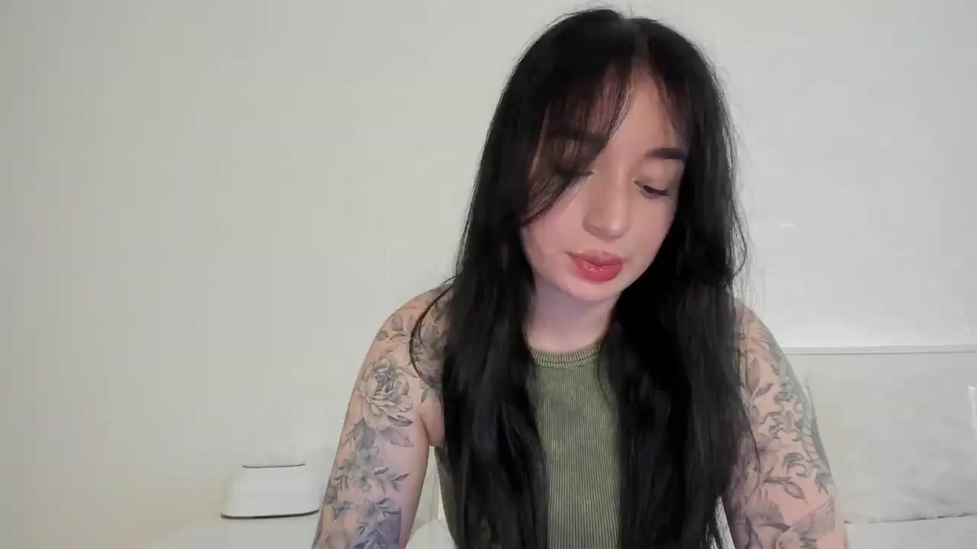 Gallery image thumbnail from KellyK's myfreecams stream on, 07/19/2026, 09:47 image 6 of 20