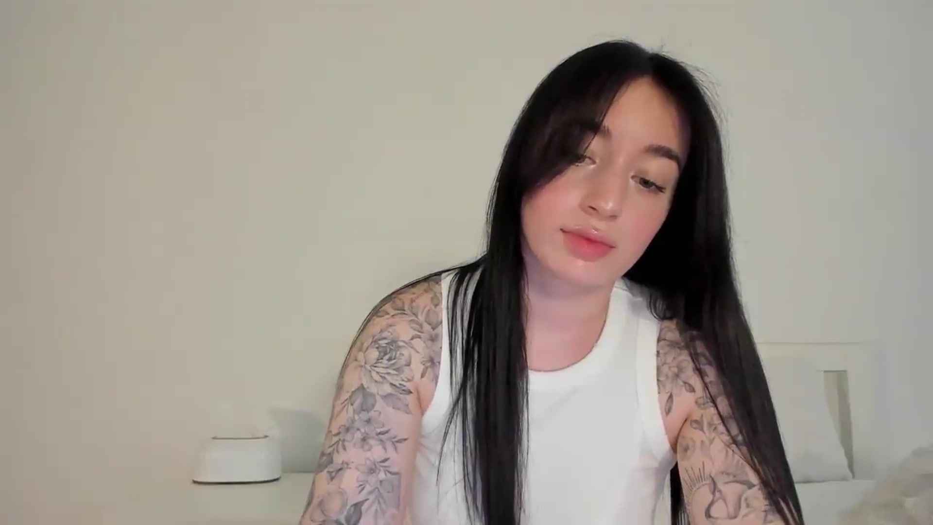 Gallery image thumbnail from KellyK's myfreecams stream on, 07/20/2026, 11:12 image 14 of 20