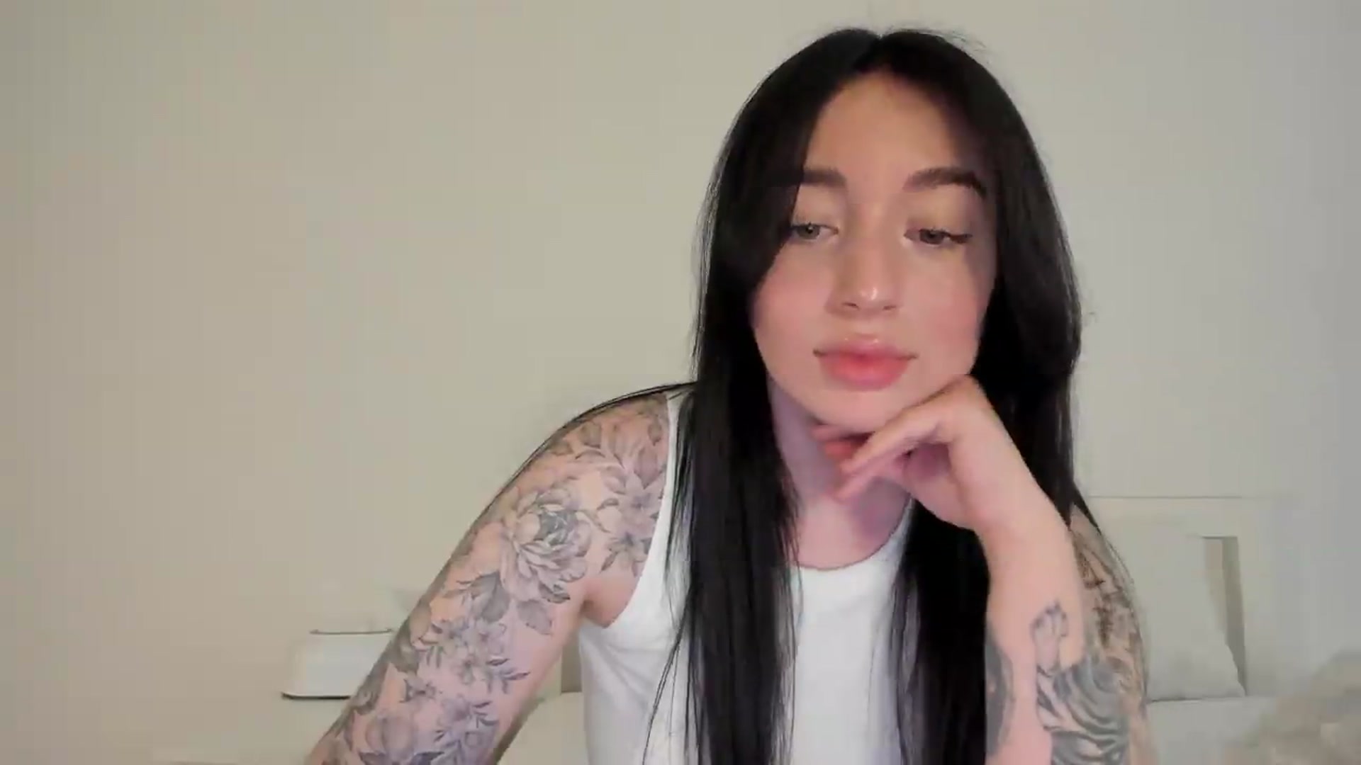 Gallery image thumbnail from KellyK's myfreecams stream on, 07/20/2026, 11:12 image 13 of 20