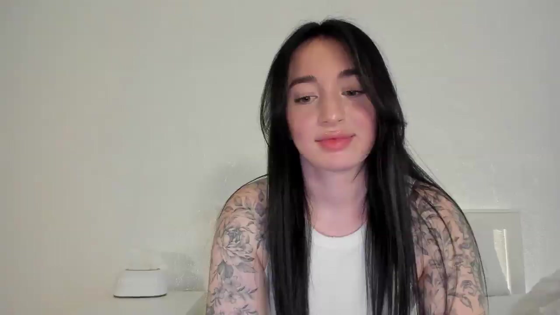 Gallery image thumbnail from KellyK's myfreecams stream on, 07/20/2026, 11:51 image 6 of 20