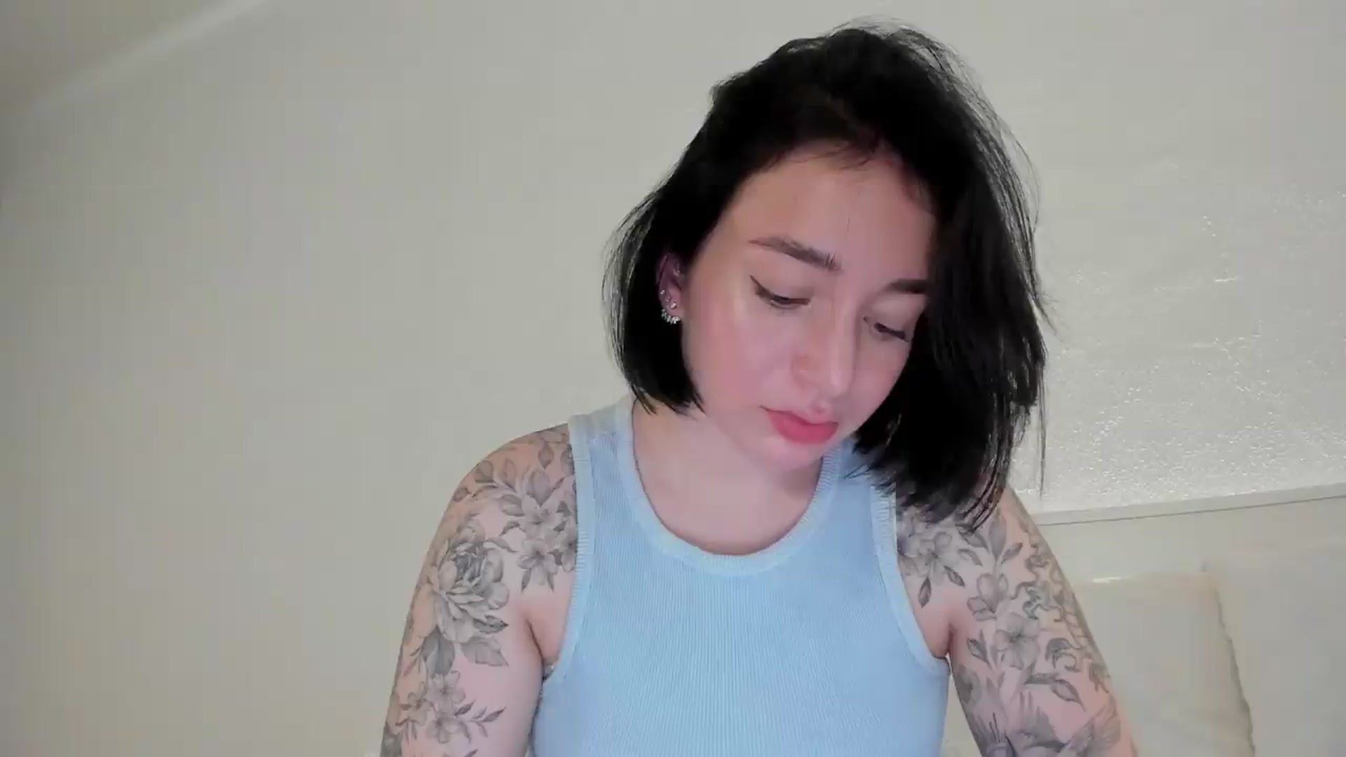 Gallery image thumbnail from KellyK's myfreecams stream on, 08/04/2026, 12:05 image 19 of 20