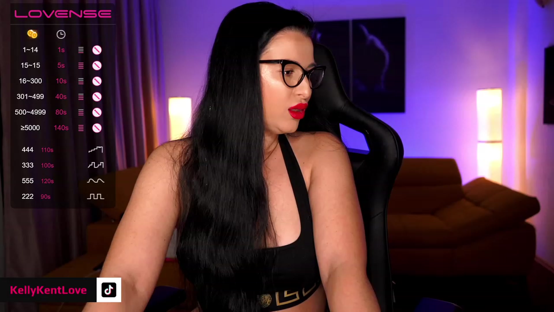 Gallery image thumbnail from KellyKentMe's myfreecams stream on, 01/02/2023, 16:59 image 15 of 20