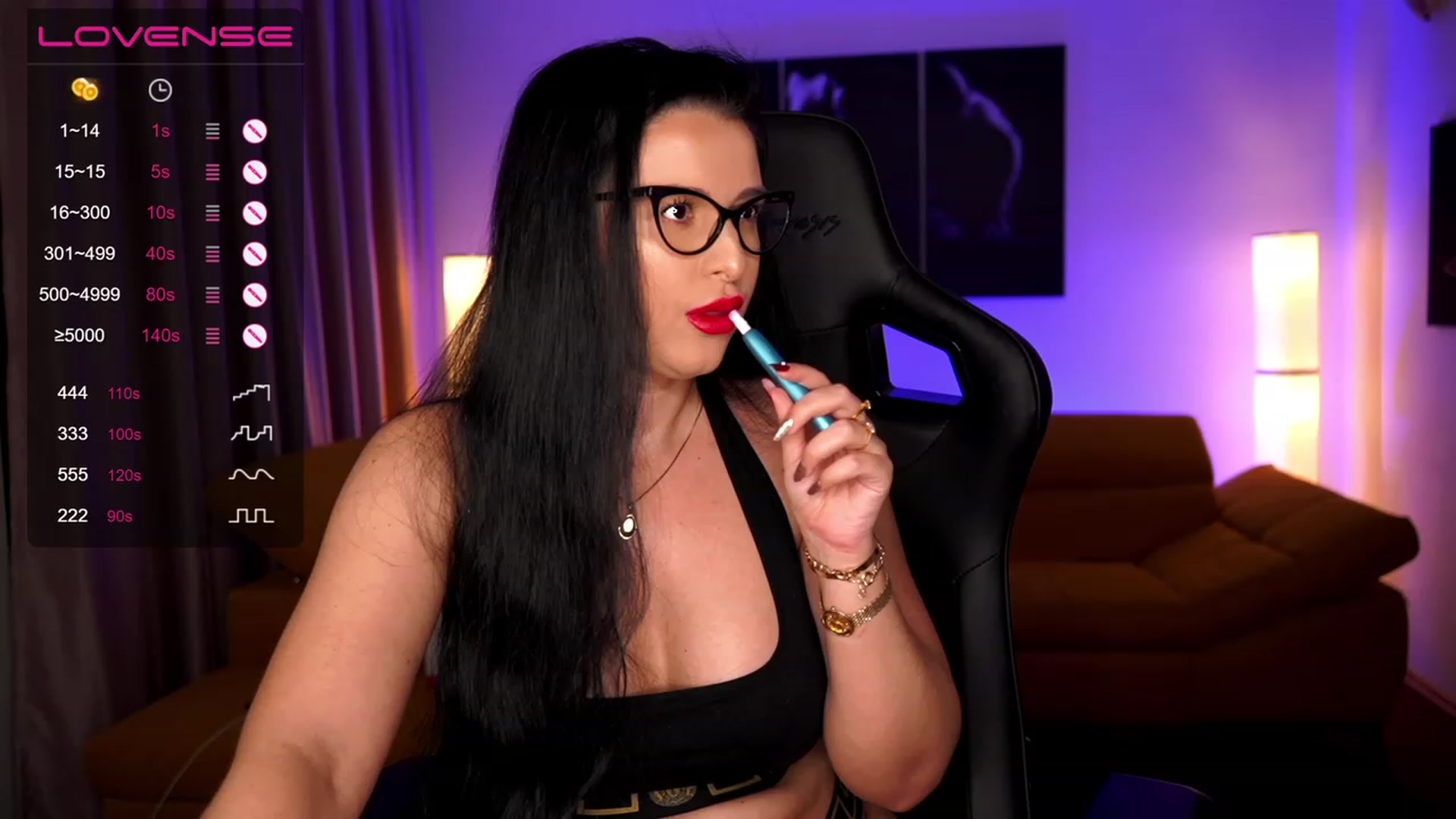 Gallery image thumbnail from KellyKentMe's myfreecams stream on, 01/02/2023, 16:59 image 8 of 20