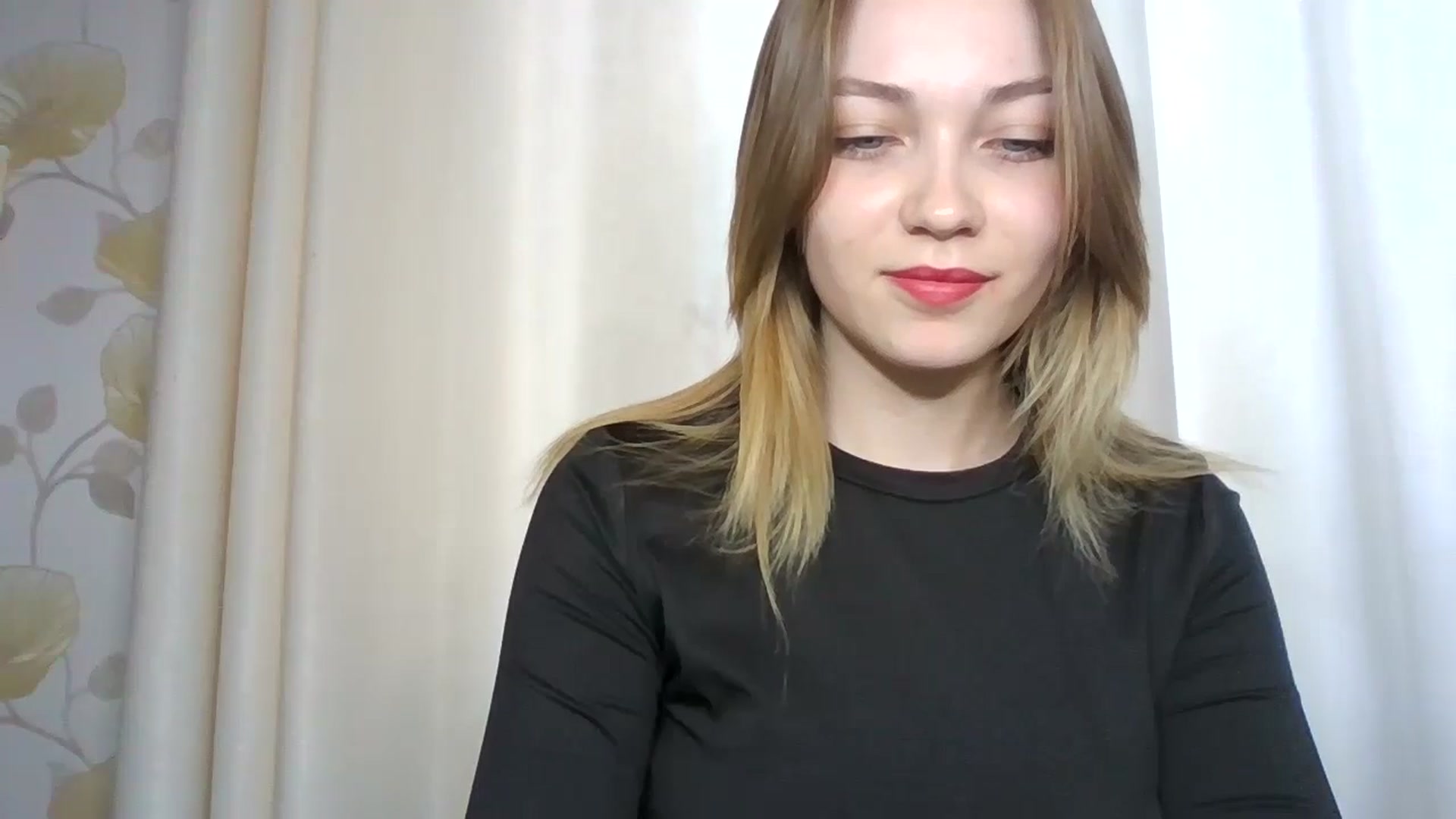Gallery image thumbnail from KellyKim's myfreecams stream on, 11/05/2024, 10:53 image 6 of 20