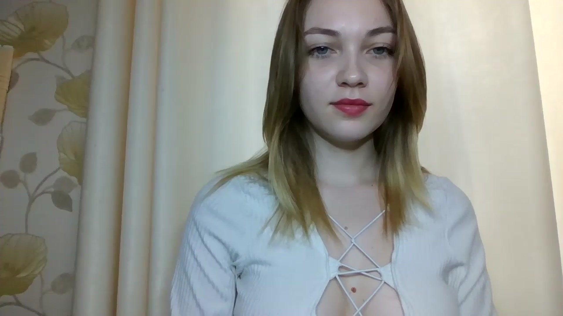 Gallery image thumbnail from KellyKim's myfreecams stream on, 11/06/2024, 10:44 image 17 of 20