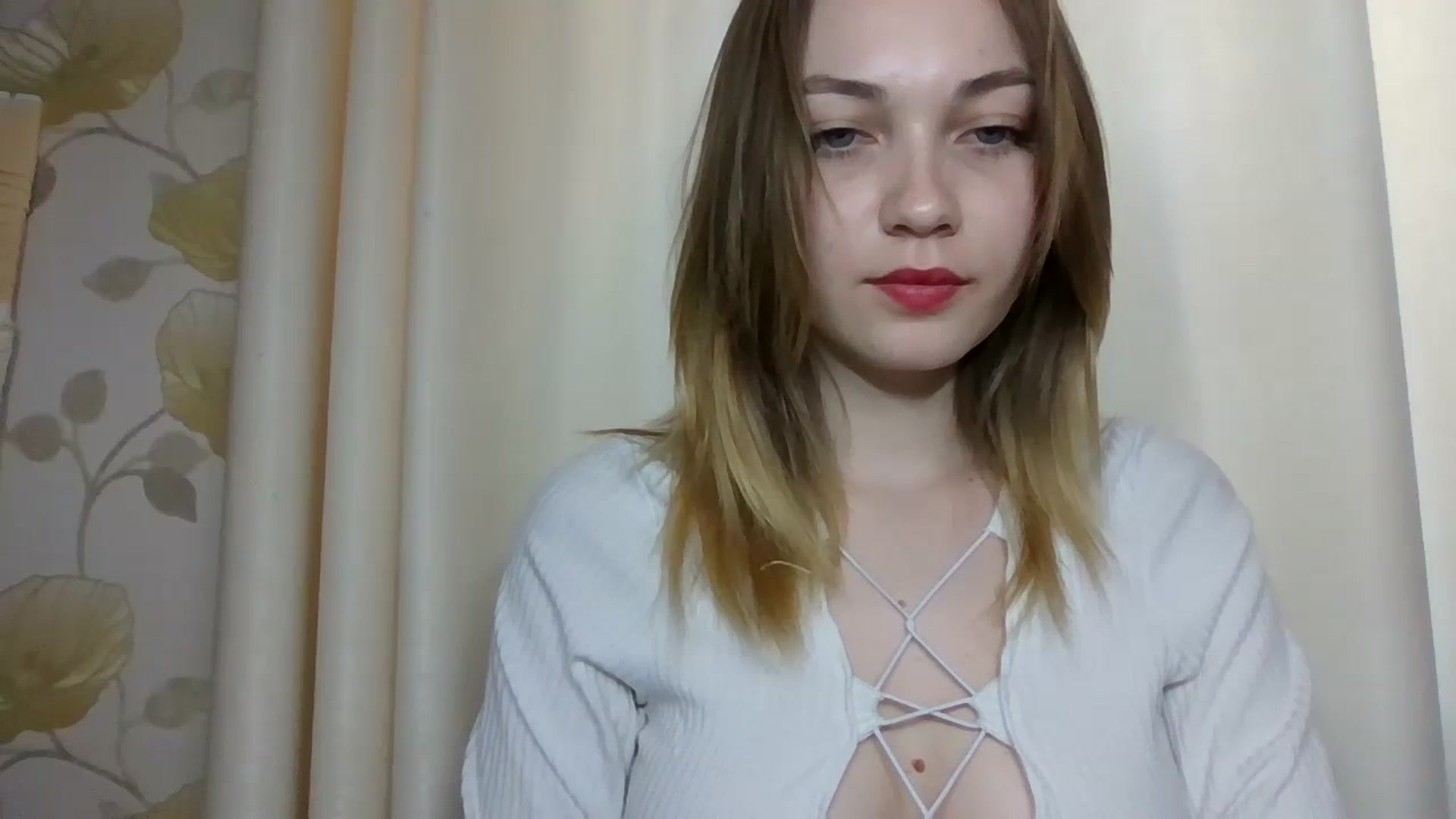 Gallery image thumbnail from KellyKim's myfreecams stream on, 11/06/2024, 13:11 image 6 of 20