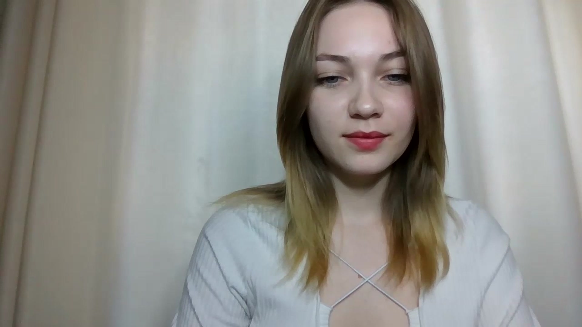 Gallery image thumbnail from KellyKim's myfreecams stream on, 11/07/2024, 10:19 image 12 of 20