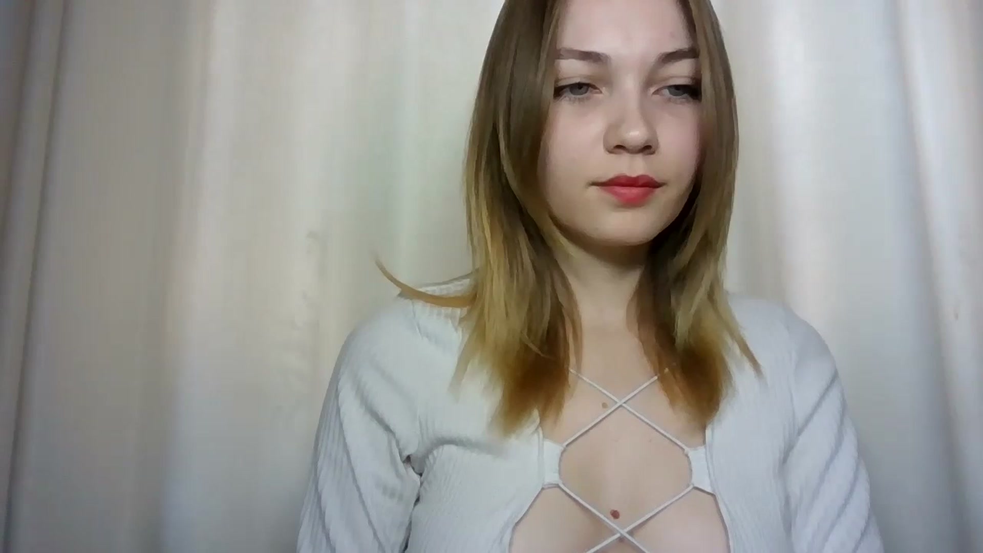 Gallery image thumbnail from KellyKim's myfreecams stream on, 11/07/2024, 10:19 image 2 of 20