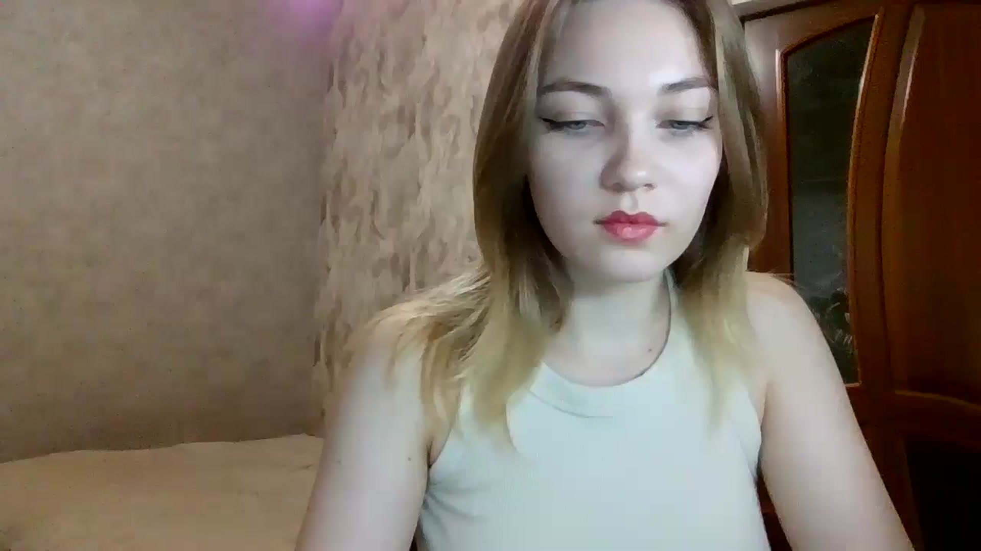 Gallery image thumbnail from KellyKim's myfreecams stream on, 11/09/2024, 09:09 image 17 of 20
