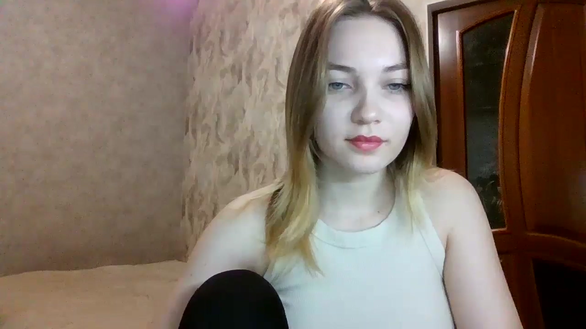 Gallery image thumbnail from KellyKim's myfreecams stream on, 11/09/2024, 09:09 image 4 of 20