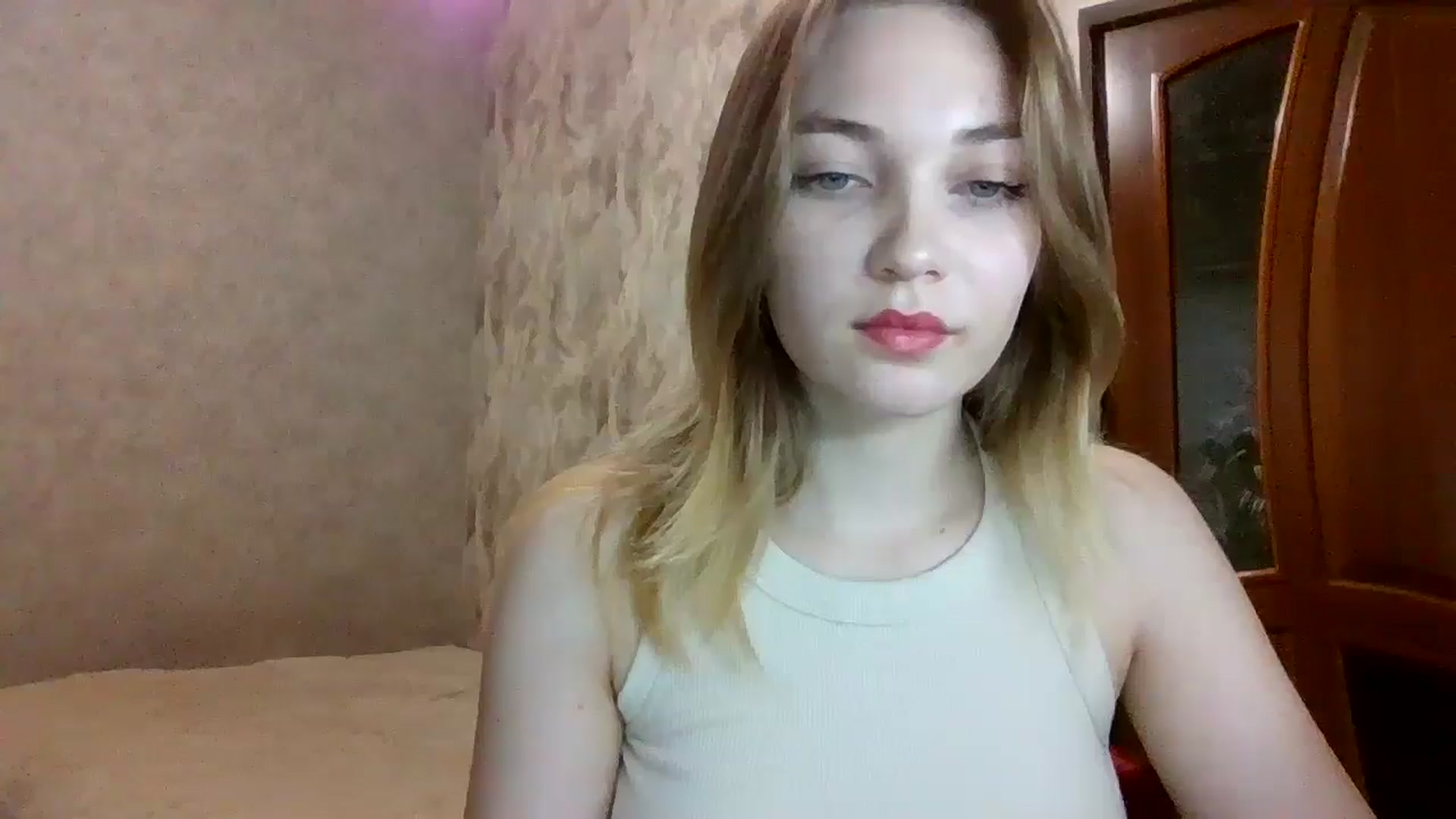 Gallery image thumbnail from KellyKim's myfreecams stream on, 11/09/2024, 09:09 image 18 of 20