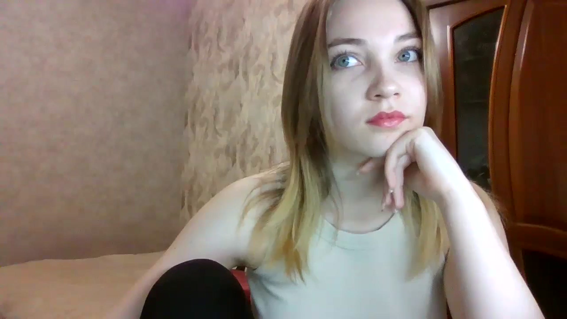 Gallery image thumbnail from KellyKim's myfreecams stream on, 11/09/2024, 09:09 image 2 of 20