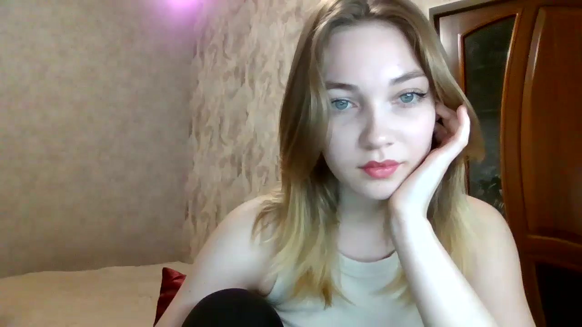 Gallery image thumbnail from KellyKim's myfreecams stream on, 11/09/2024, 09:09 image 11 of 20