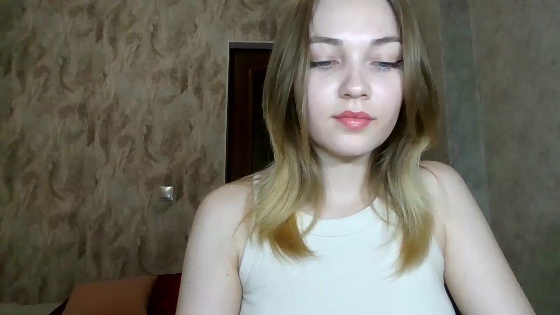 Gallery image thumbnail from KellyKim's myfreecams stream on, 11/09/2024, 11:25 image 20 of 20