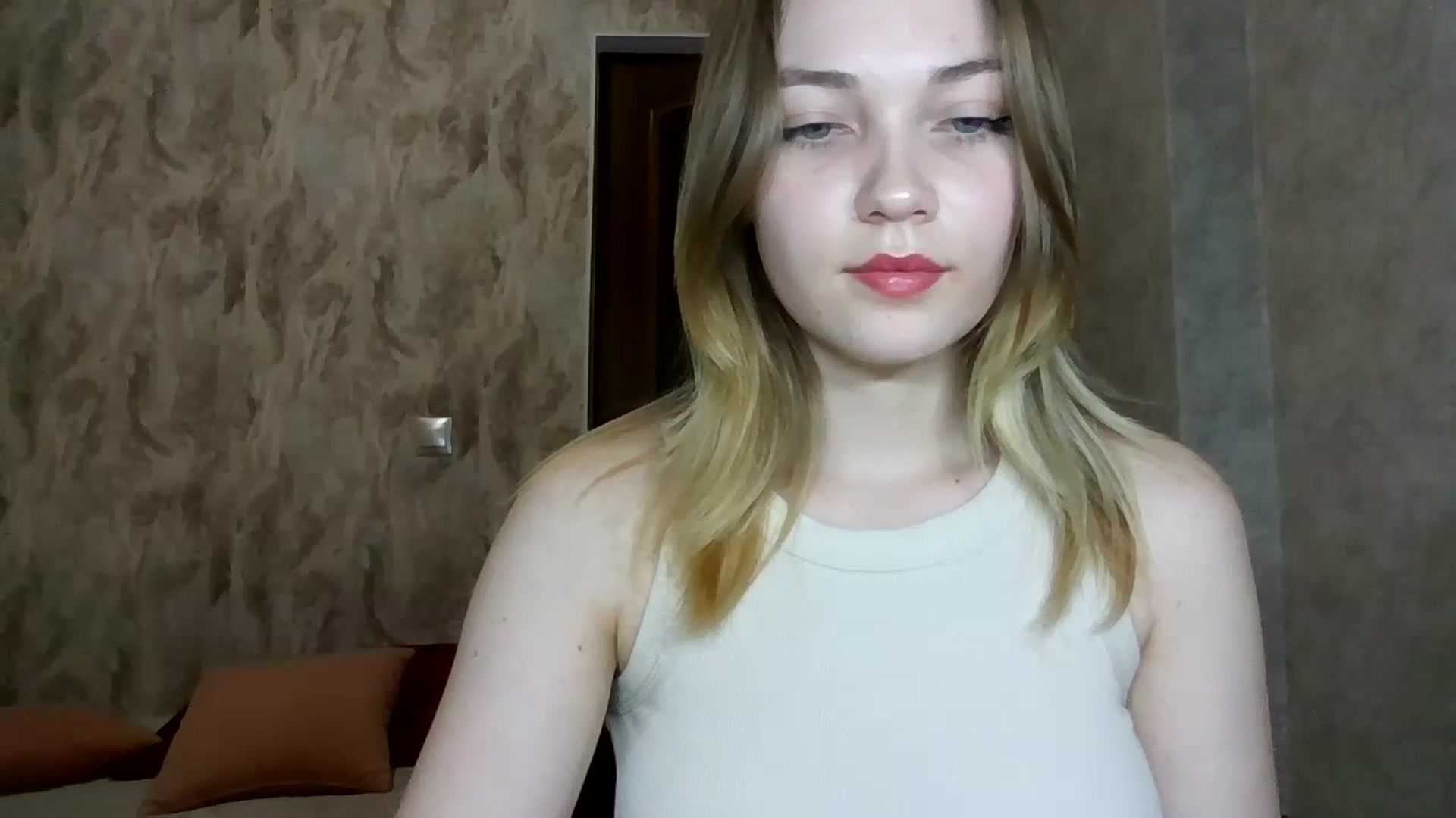 Gallery image thumbnail from KellyKim's myfreecams stream on, 11/09/2024, 12:18 image 7 of 20