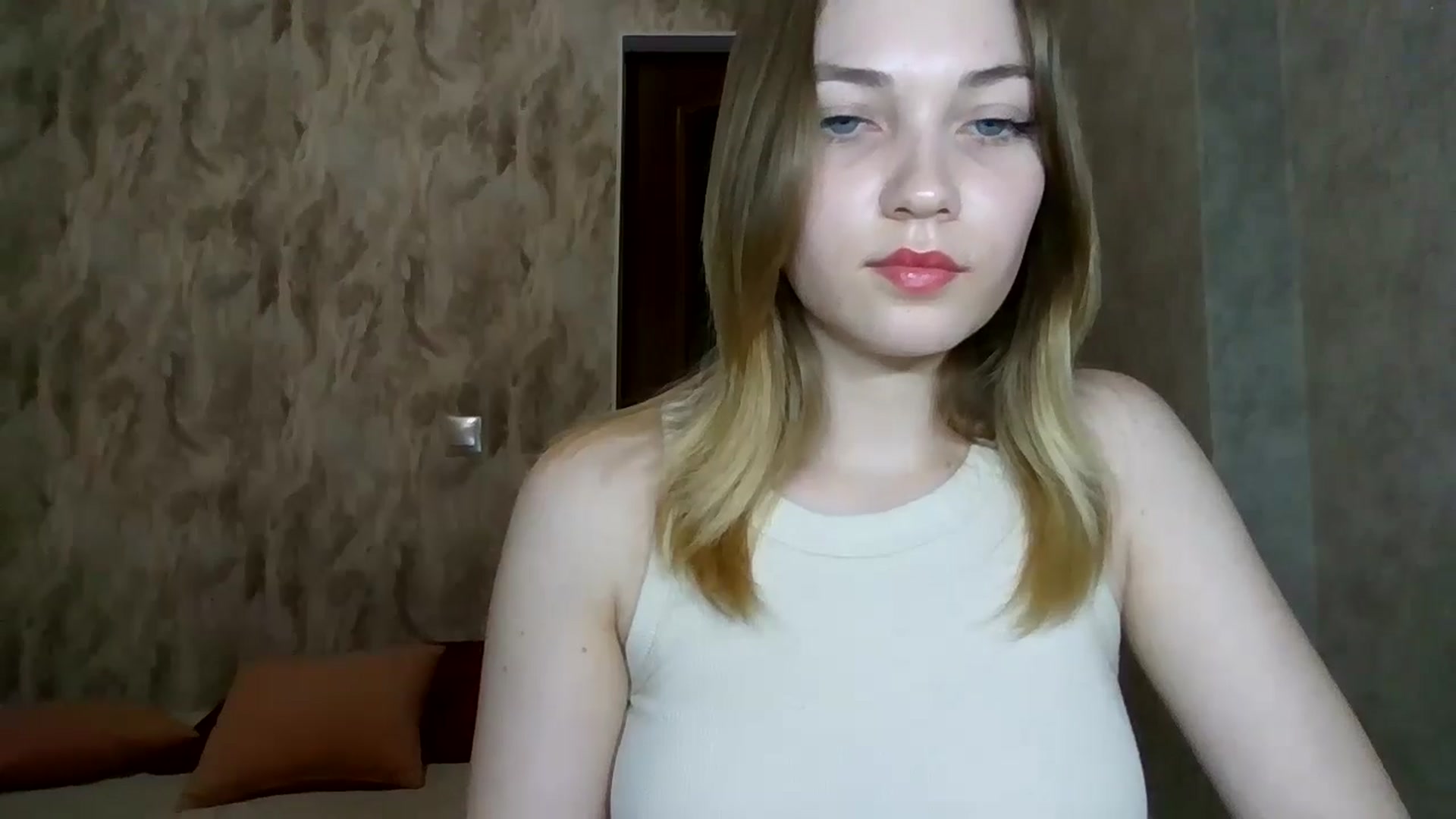 Gallery image thumbnail from KellyKim's myfreecams stream on, 11/09/2024, 13:05 image 5 of 20