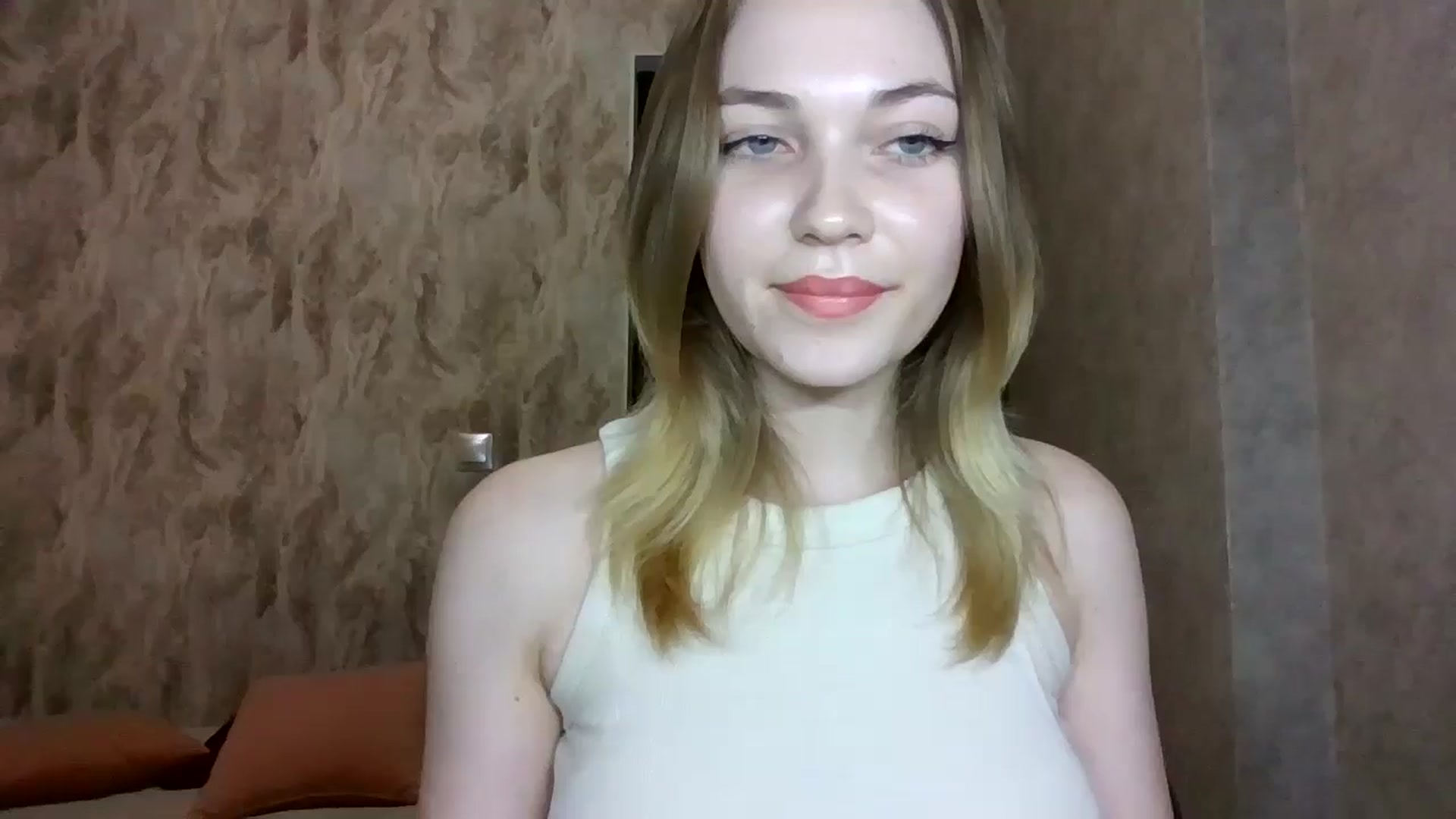 Gallery image thumbnail from KellyKim's myfreecams stream on, 11/09/2024, 14:03 image 1 of 20