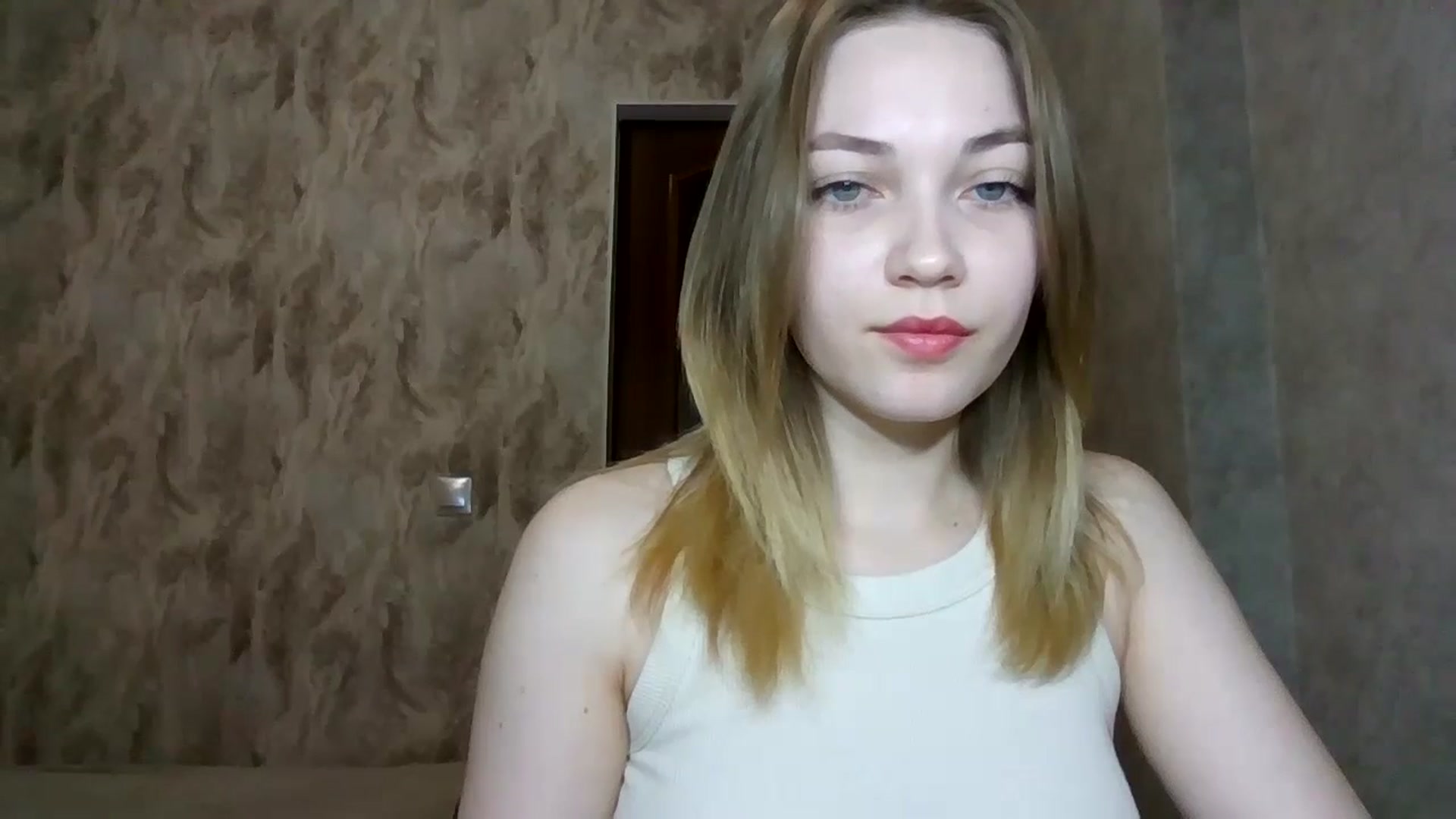 Gallery image thumbnail from KellyKim's myfreecams stream on, 11/10/2024, 08:58 image 9 of 20