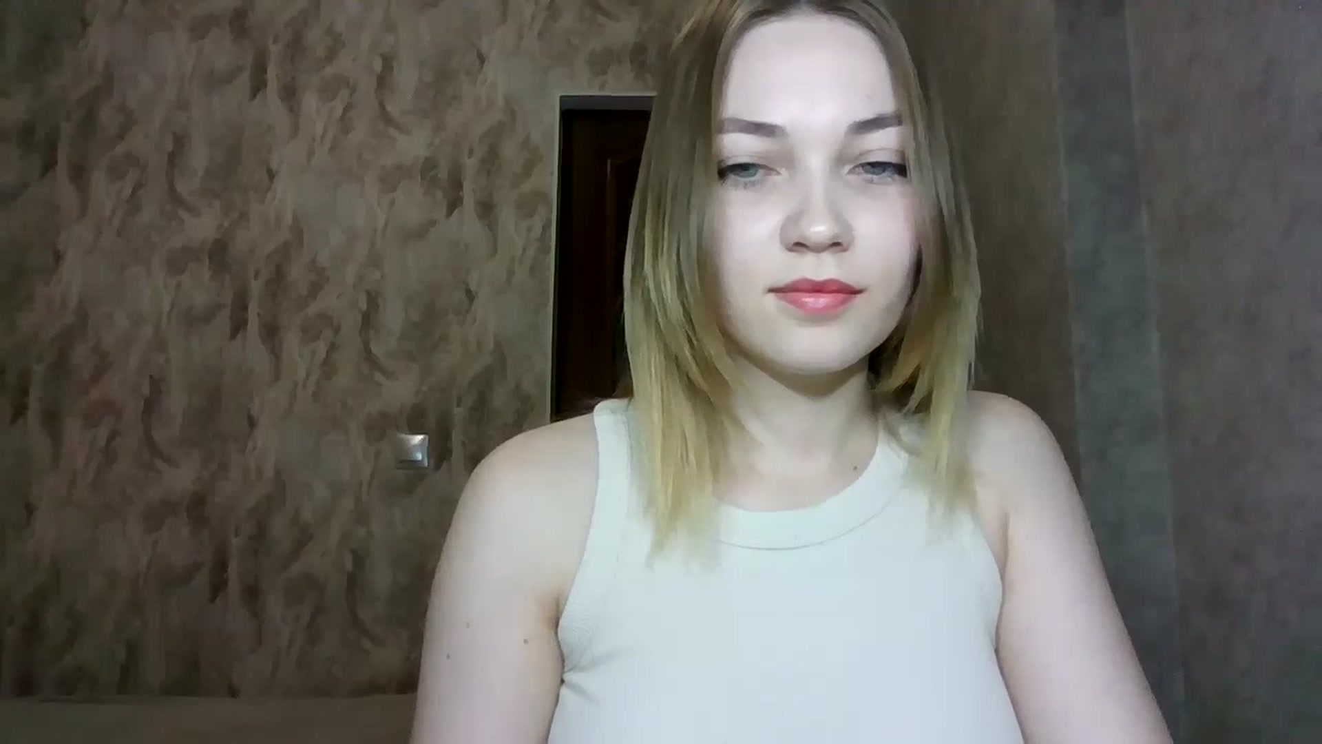Gallery image thumbnail from KellyKim's myfreecams stream on, 11/10/2024, 08:58 image 14 of 20