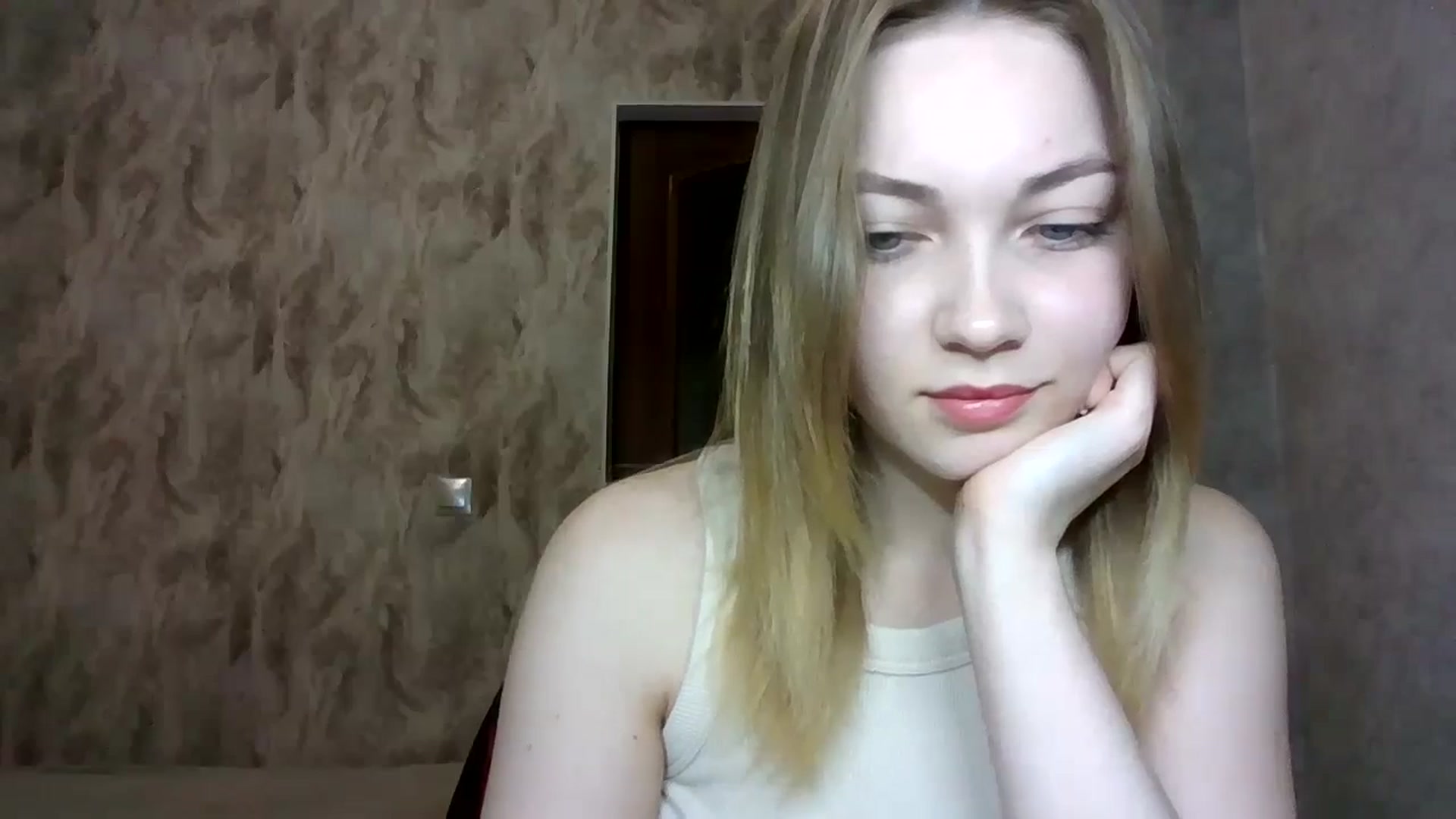 Gallery image thumbnail from KellyKim's myfreecams stream on, 11/10/2024, 08:58 image 20 of 20