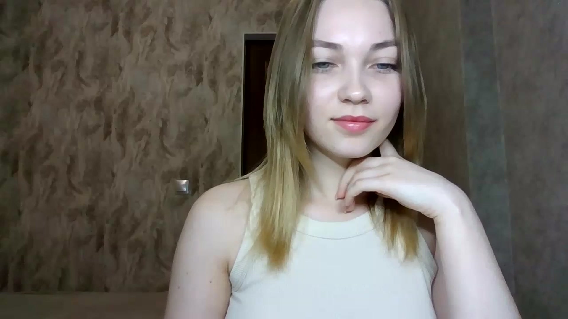 Gallery image thumbnail from KellyKim's myfreecams stream on, 11/10/2024, 09:12 image 6 of 20