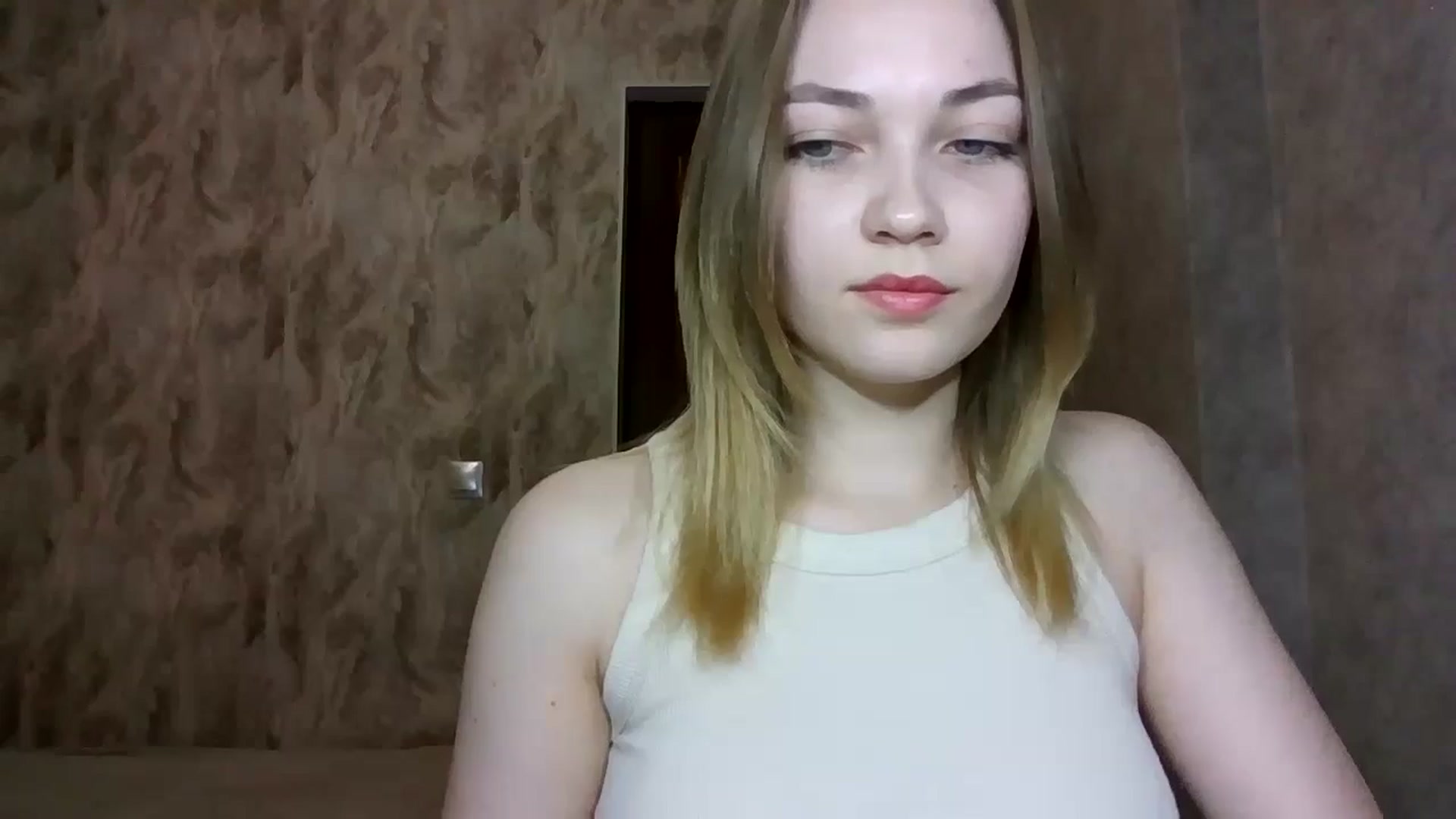 Gallery image thumbnail from KellyKim's myfreecams stream on, 11/10/2024, 09:12 image 10 of 20