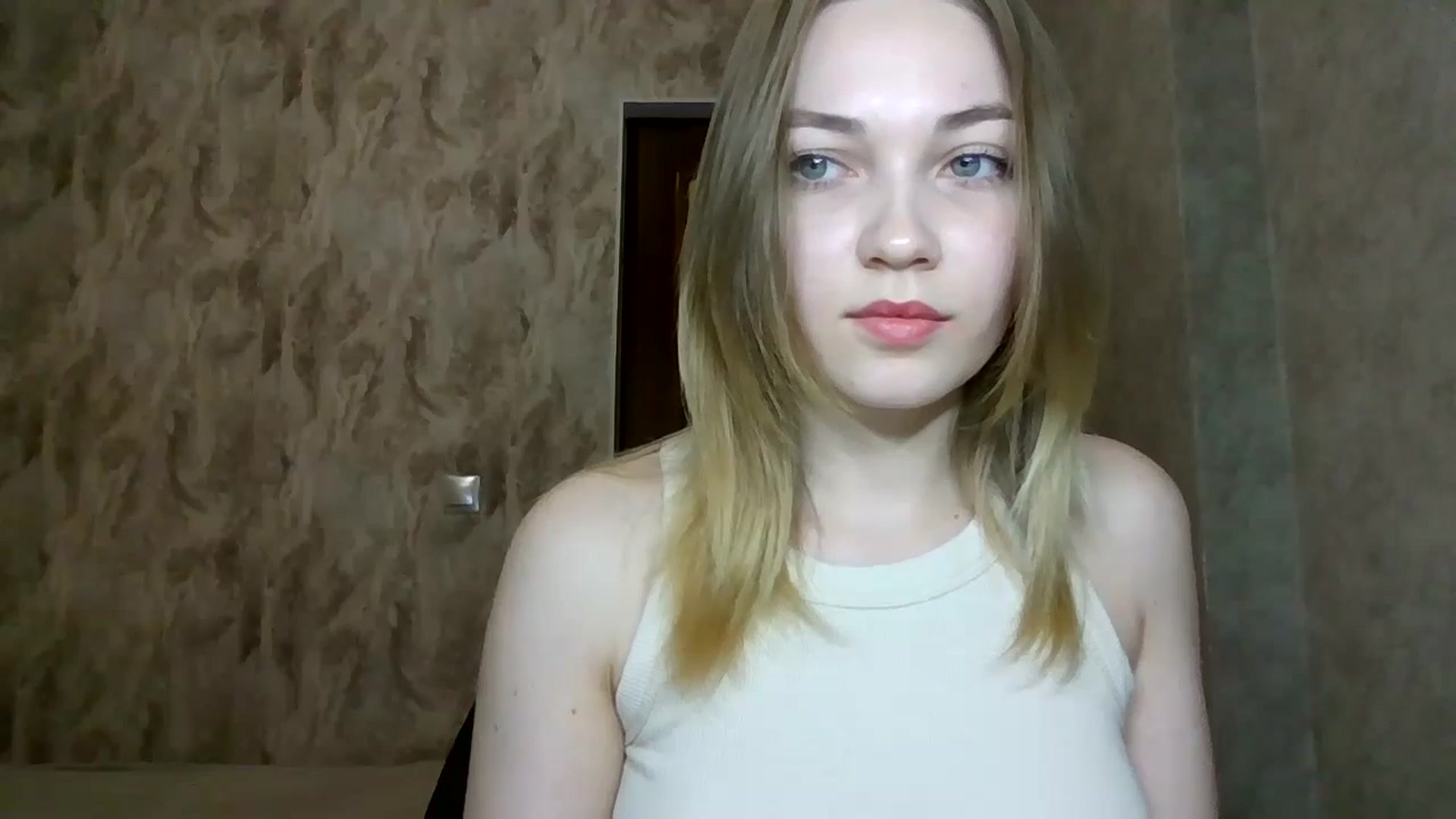 Gallery image thumbnail from KellyKim's myfreecams stream on, 11/10/2024, 09:38 image 16 of 20