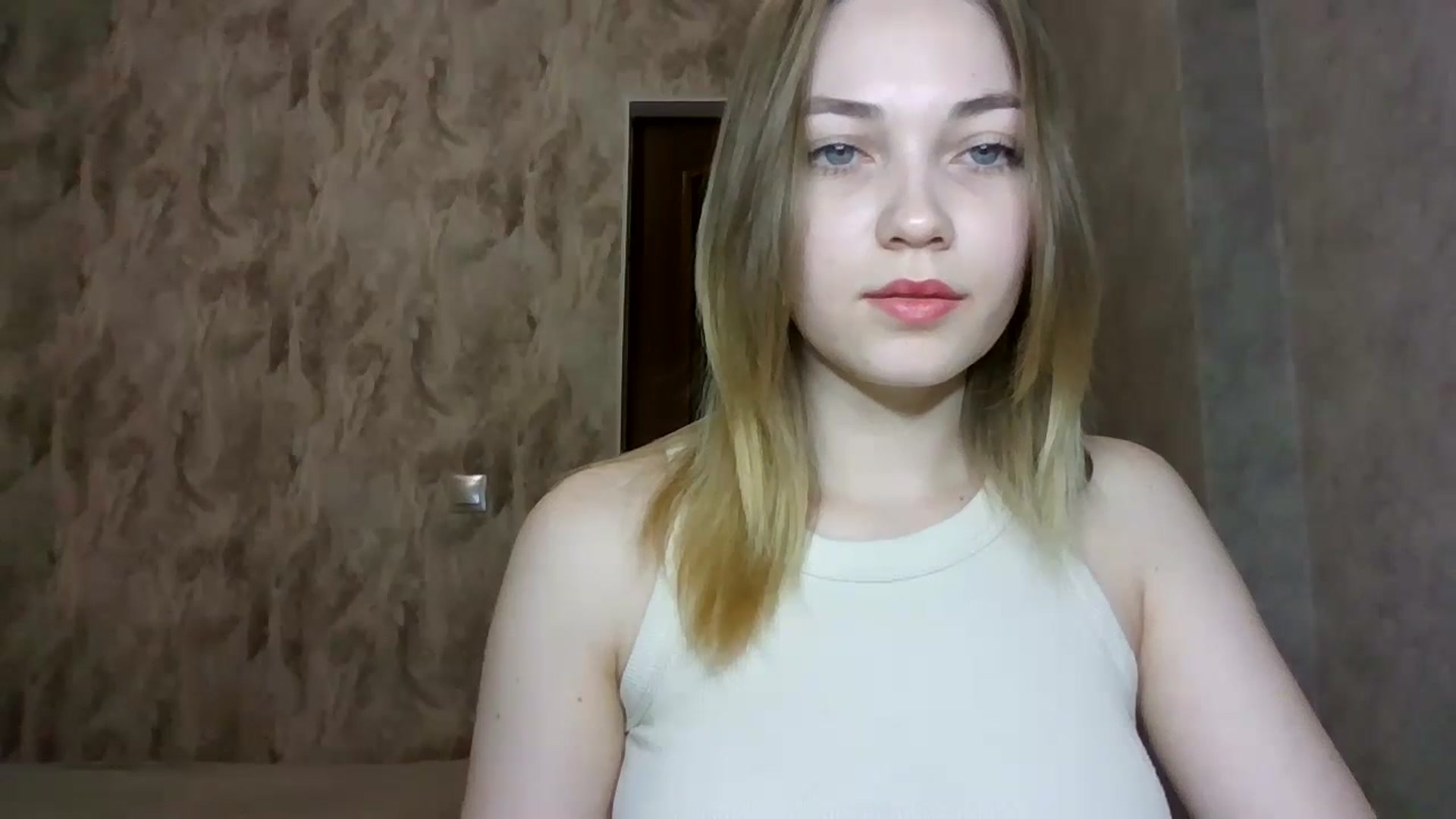 Gallery image thumbnail from KellyKim's myfreecams stream on, 11/10/2024, 09:38 image 10 of 20