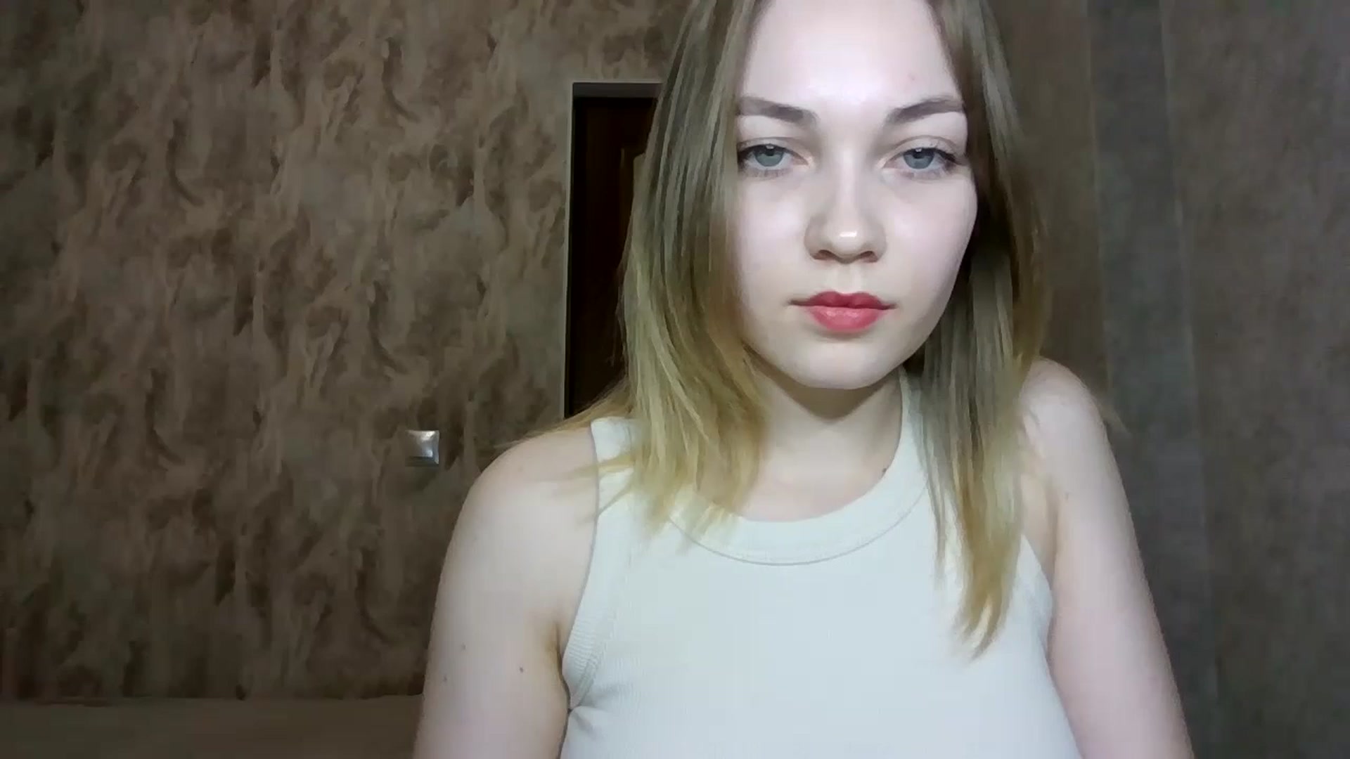 Gallery image thumbnail from KellyKim's myfreecams stream on, 11/10/2024, 10:15 image 8 of 20