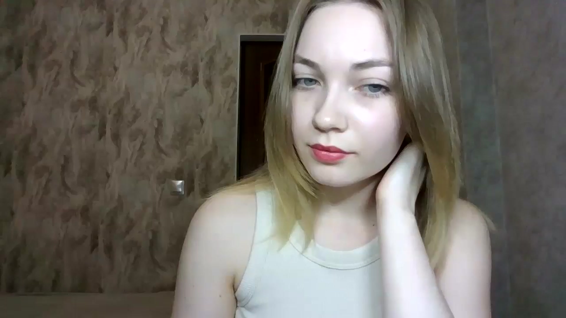 Gallery image thumbnail from KellyKim's myfreecams stream on, 11/10/2024, 10:15 image 9 of 20