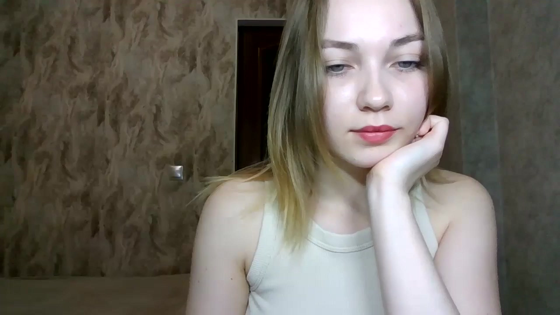 Gallery image thumbnail from KellyKim's myfreecams stream on, 11/10/2024, 10:52 image 5 of 20