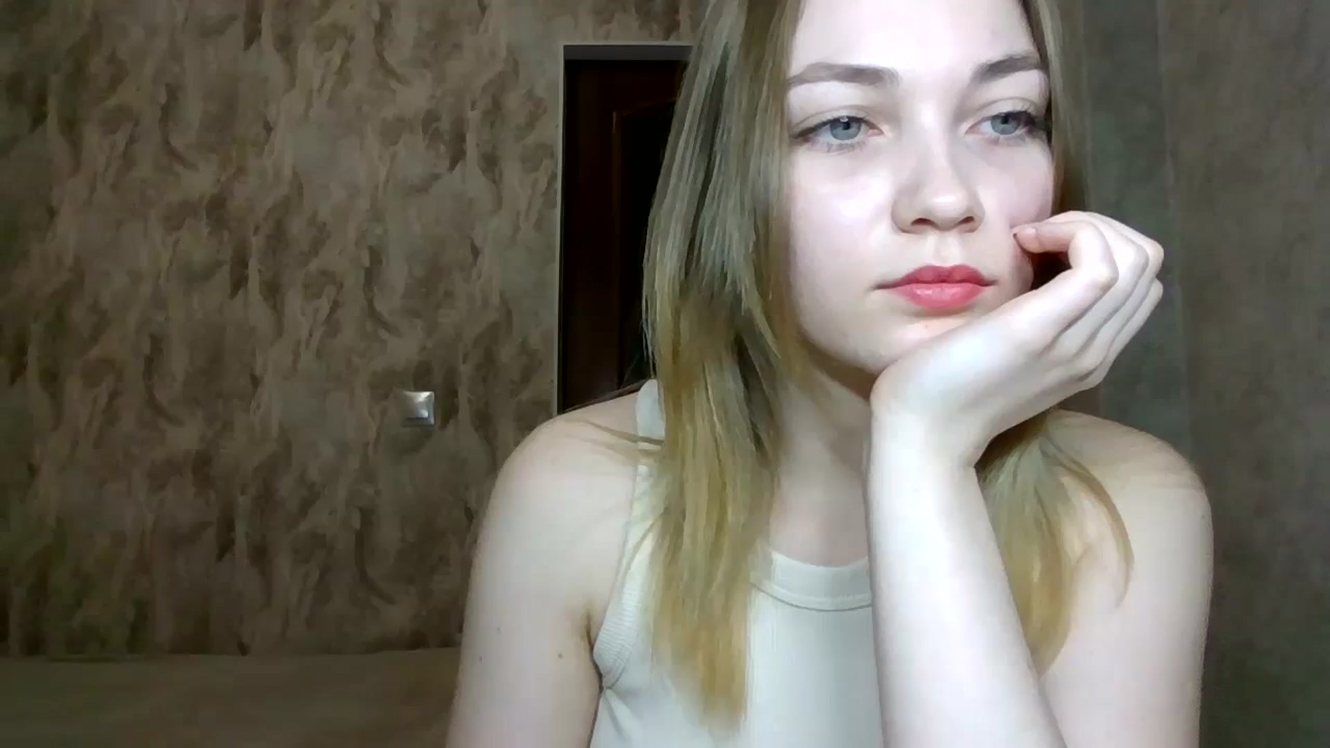 Gallery image thumbnail from KellyKim's myfreecams stream on, 11/10/2024, 10:52 image 3 of 20