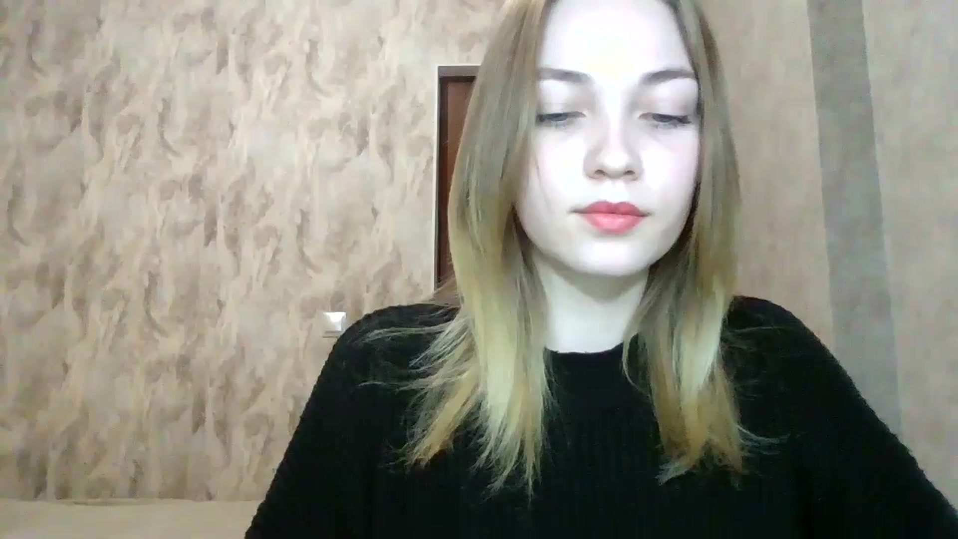 Gallery image thumbnail from KellyKim's myfreecams stream on, 11/10/2024, 13:05 image 1 of 20