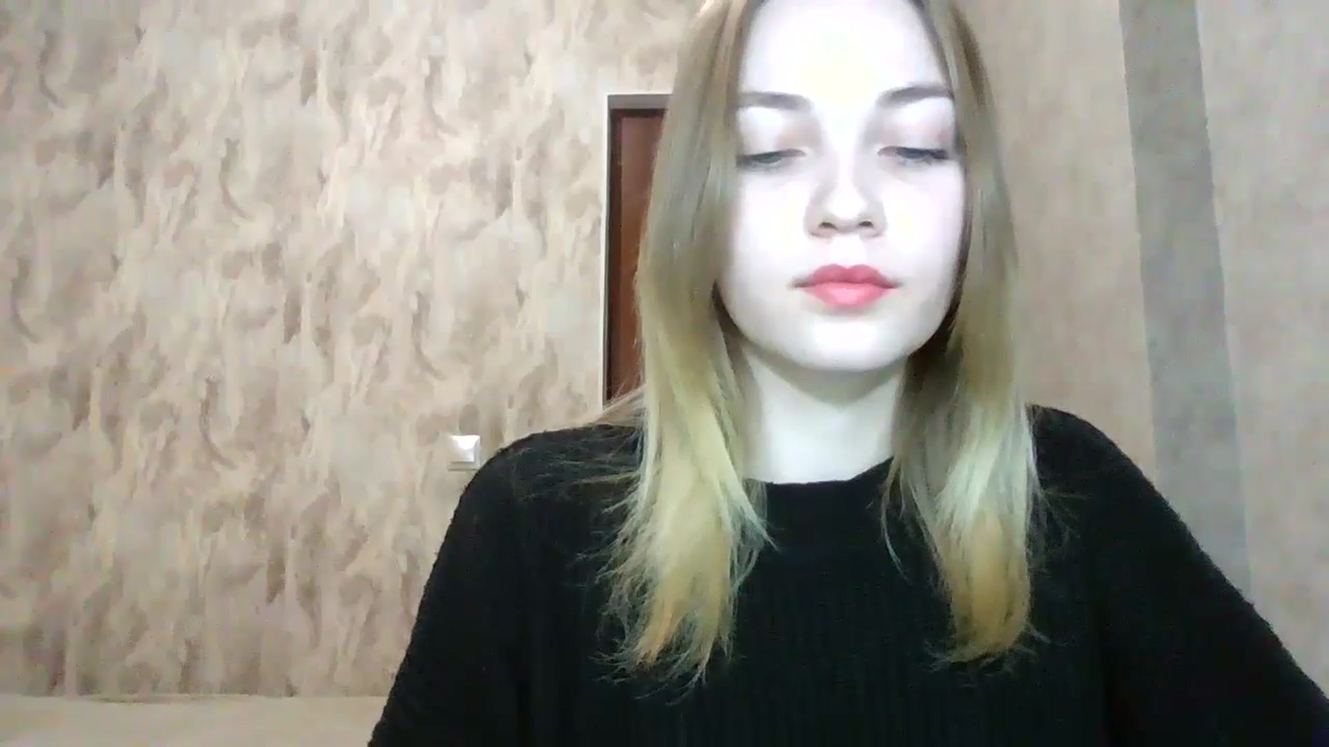 Gallery image thumbnail from KellyKim's myfreecams stream on, 11/10/2024, 13:05 image 7 of 20