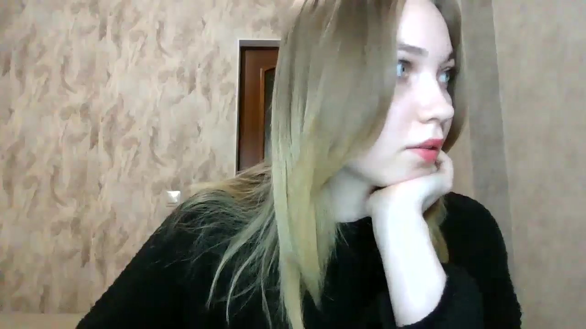 Gallery image thumbnail from KellyKim's myfreecams stream on, 11/12/2024, 10:38 image 11 of 20