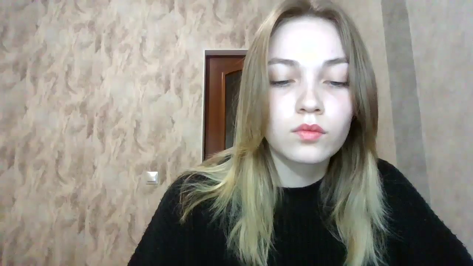 Gallery image thumbnail from KellyKim's myfreecams stream on, 11/12/2024, 12:14 image 1 of 20
