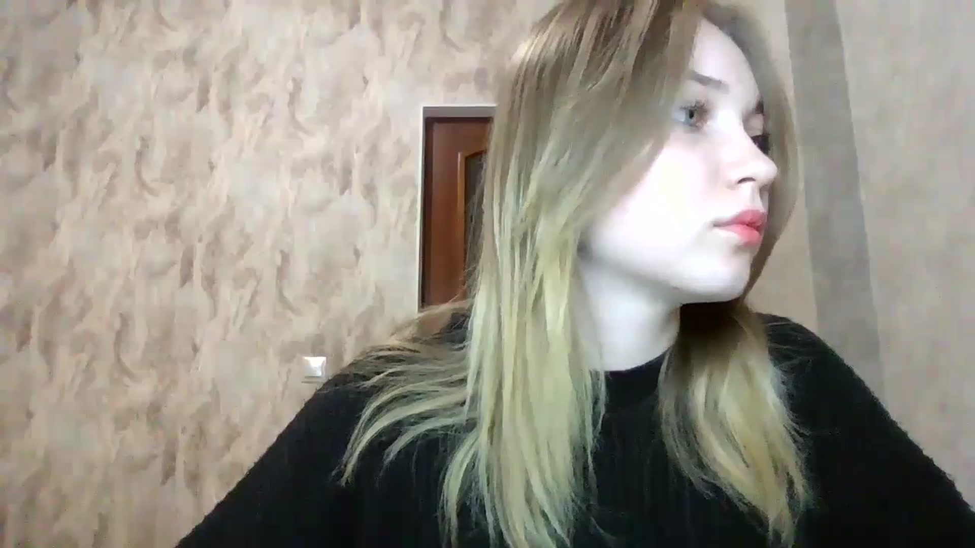 Gallery image thumbnail from KellyKim's myfreecams stream on, 11/12/2024, 12:14 image 16 of 20