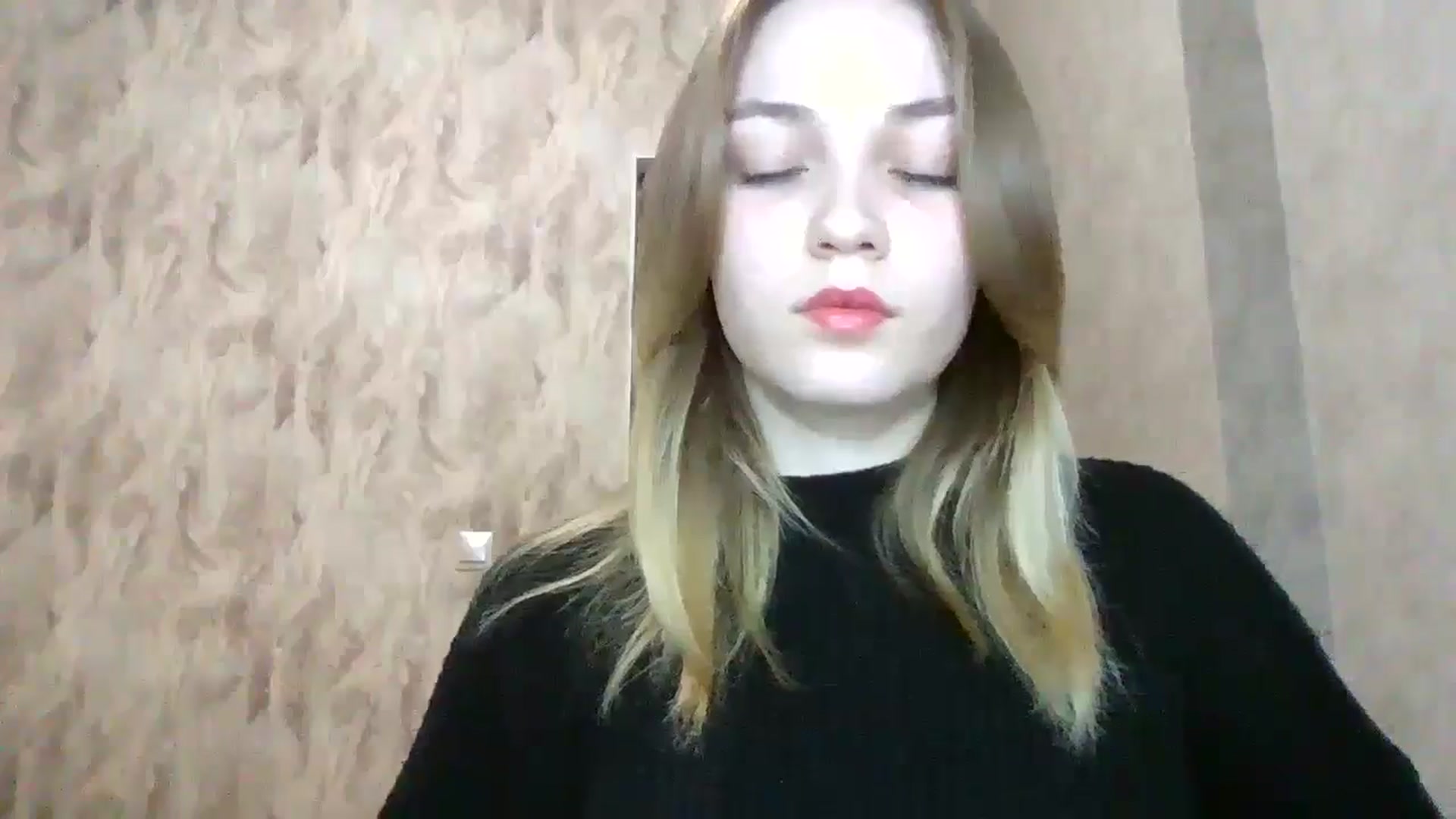 Gallery image thumbnail from KellyKim's myfreecams stream on, 11/12/2024, 12:51 image 17 of 20