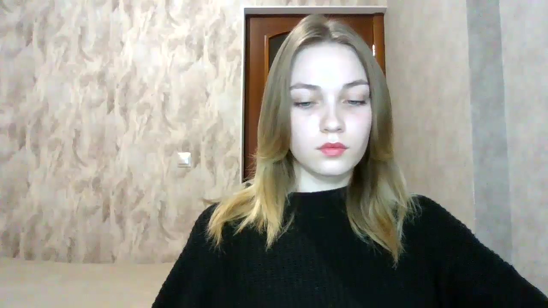 Gallery image thumbnail from KellyKim's myfreecams stream on, 11/12/2024, 14:01 image 3 of 20