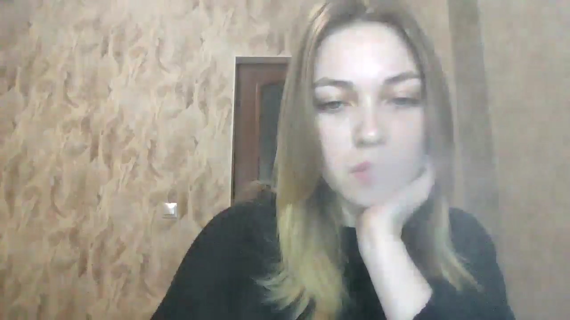 Gallery image thumbnail from KellyKim's myfreecams stream on, 11/13/2024, 10:00 image 8 of 20