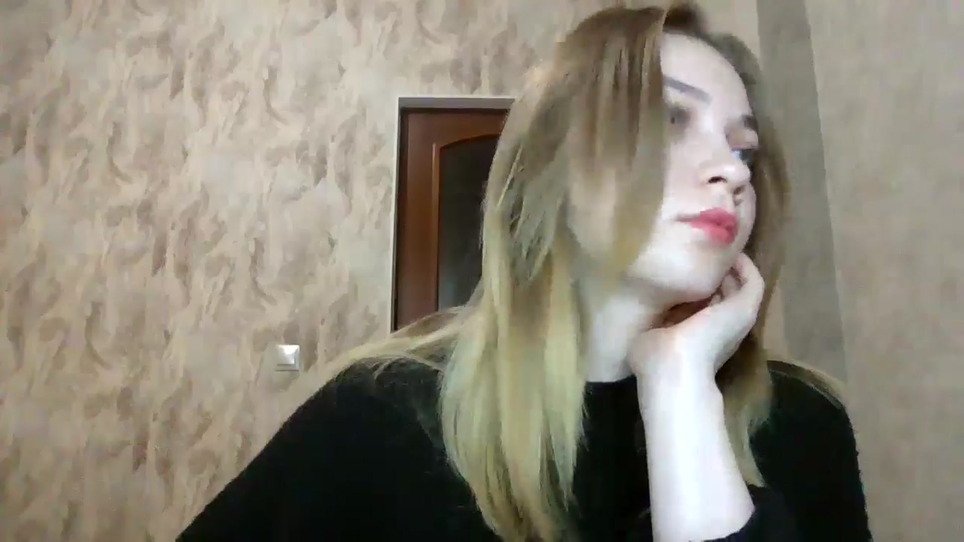 Gallery image thumbnail from KellyKim's myfreecams stream on, 11/13/2024, 10:43 image 14 of 20