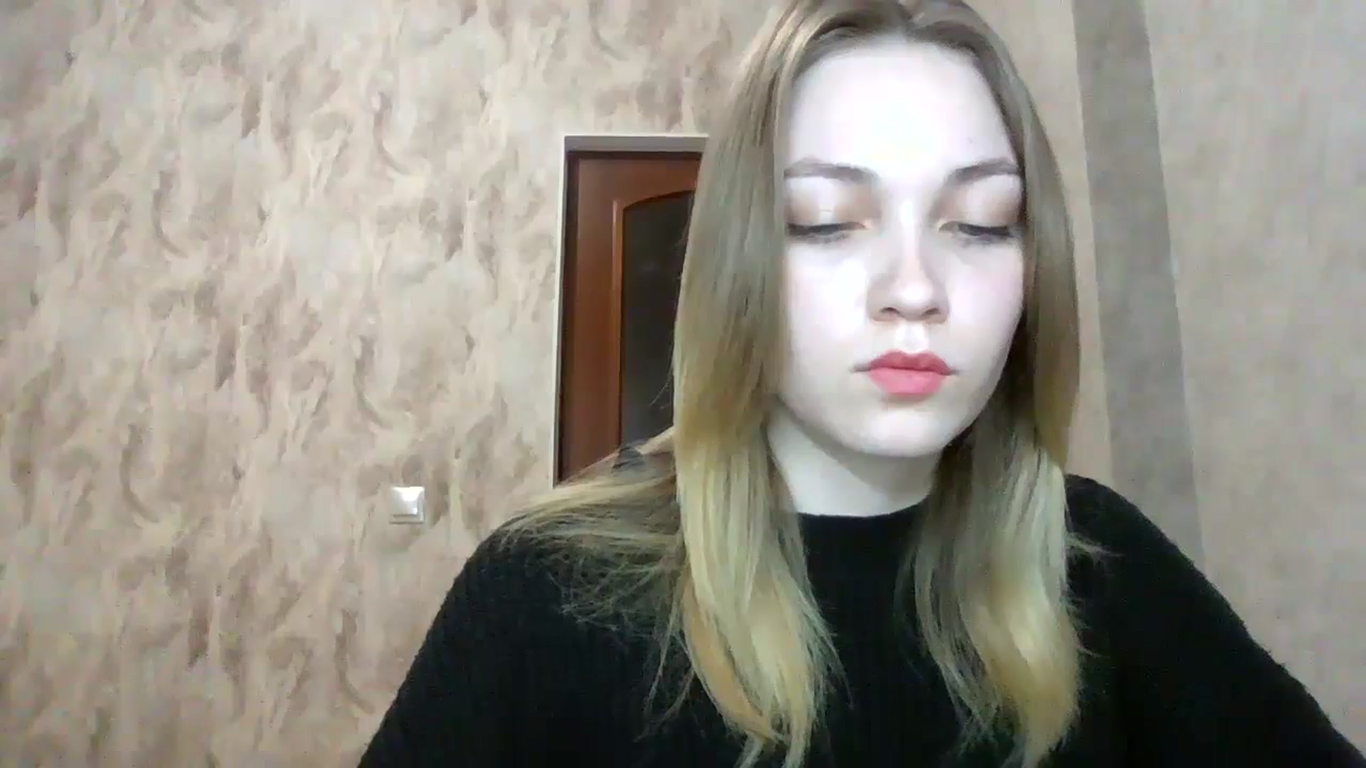 Gallery image thumbnail from KellyKim's myfreecams stream on, 11/13/2024, 11:31 image 16 of 20