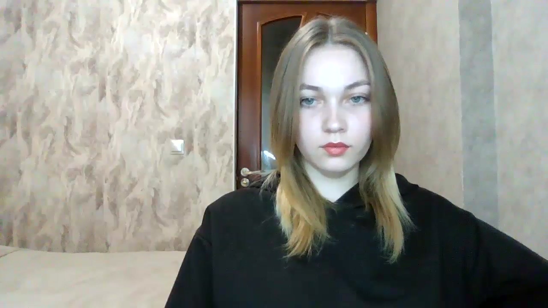 Gallery image thumbnail from KellyKim's myfreecams stream on, 11/15/2024, 12:38 image 9 of 20