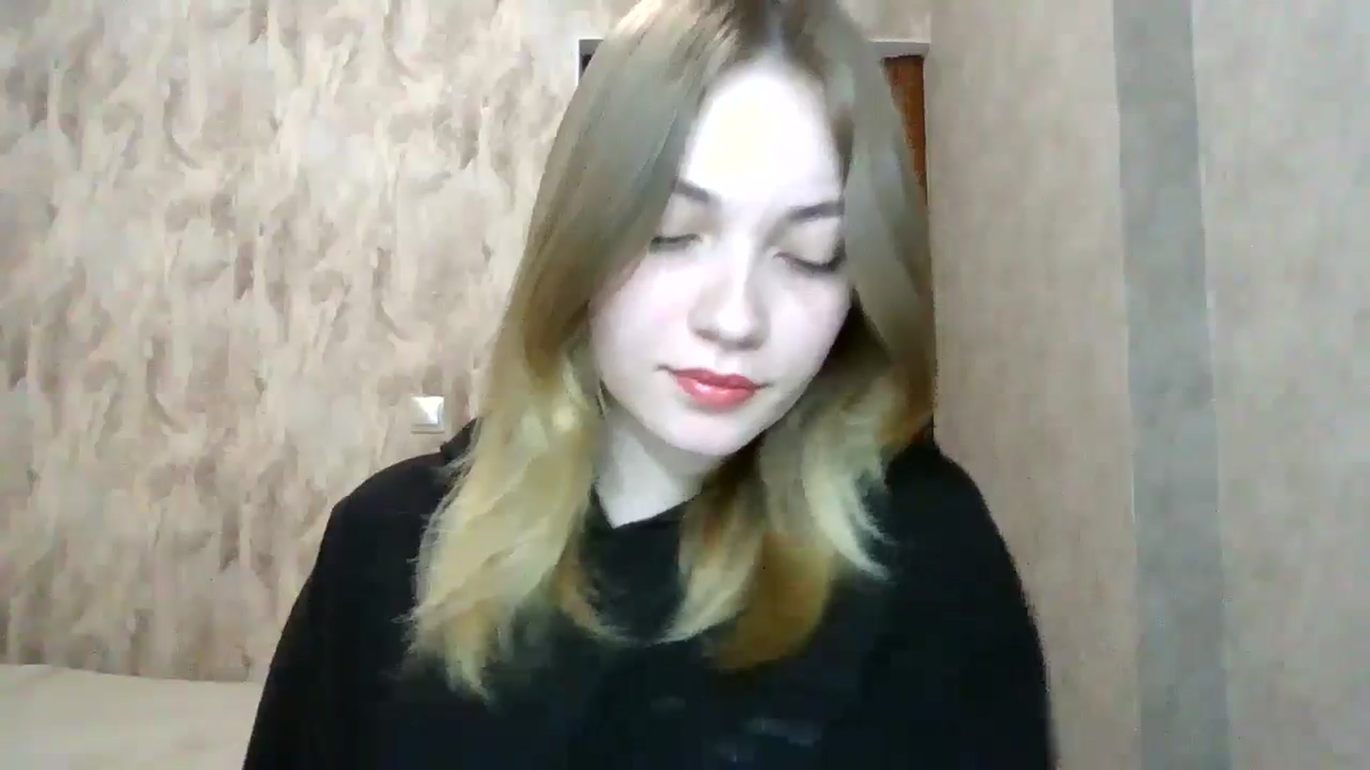 Gallery image thumbnail from KellyKim's myfreecams stream on, 11/17/2024, 09:54 image 5 of 20
