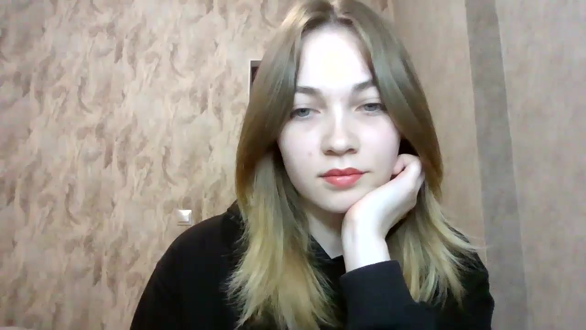 Gallery image thumbnail from KellyKim's myfreecams stream on, 11/17/2024, 11:31 image 1 of 20