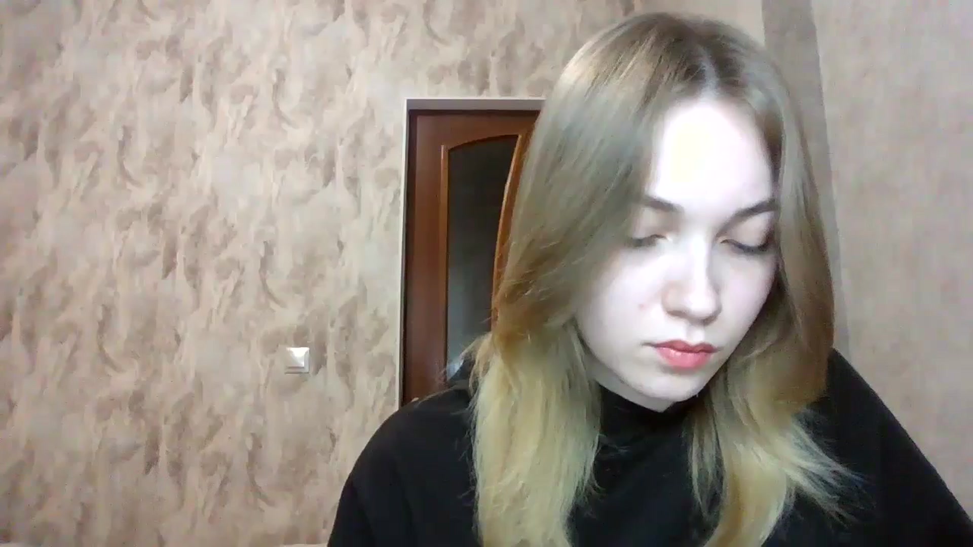 Gallery image thumbnail from KellyKim's myfreecams stream on, 11/17/2024, 12:04 image 11 of 20