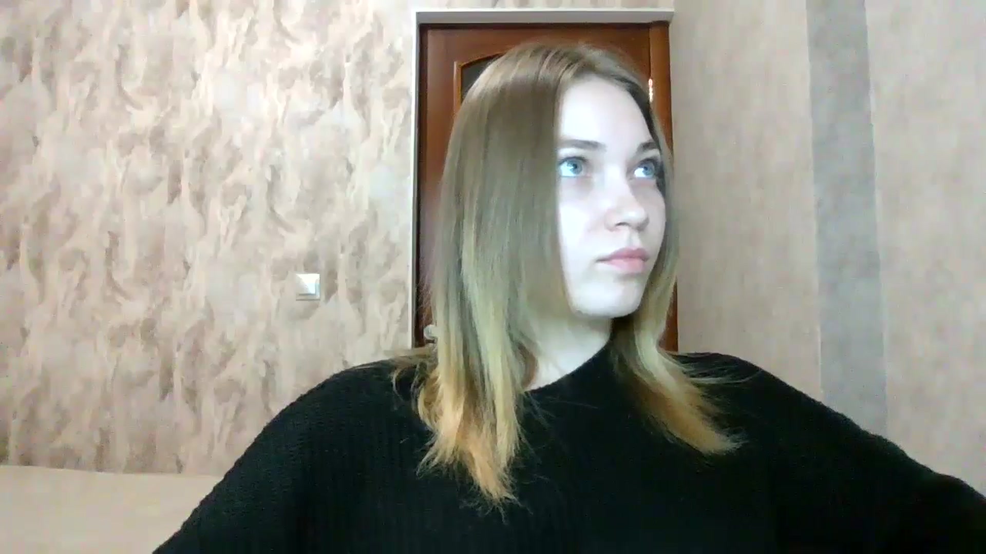 Gallery image thumbnail from KellyKim's myfreecams stream on, 11/18/2024, 12:18 image 10 of 20